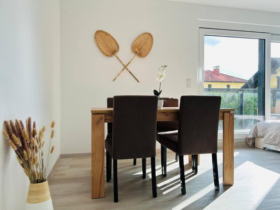 Sunny Modern Apartment With Balcony - Free Parking Вена Экстерьер фото